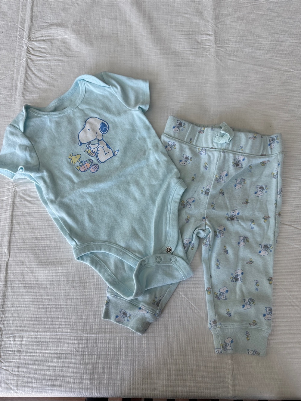 jumping beans Light Blue Baby Bodysuit and Pants Set with Snoopy Print